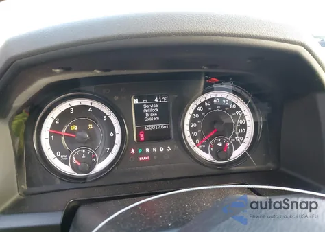 2020 Ram 1500 Classic Slt 4X2 6'4 Box z USA, uszkodzony, nr VIN 1C6RR6TT2LS124406